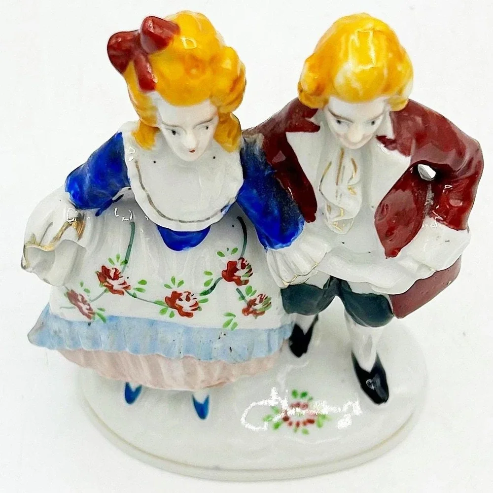Occupied Japan Victorian Couple With Gold Accents Figurine Vintage